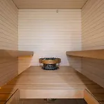 Luxury 2bdr With Private Sauna דירה *
