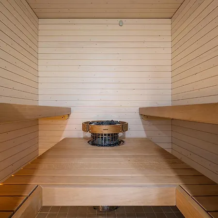 Luxury 2bdr With Private Sauna 公寓 *